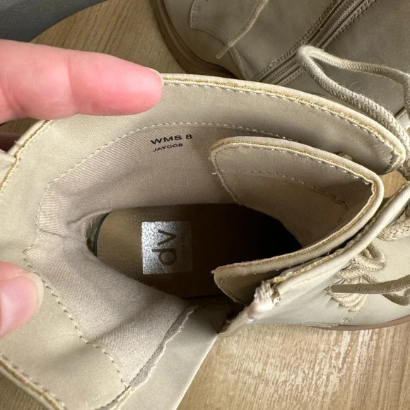 DV by Dolce Vita Chunky Heel boots - Picture 7 of 7